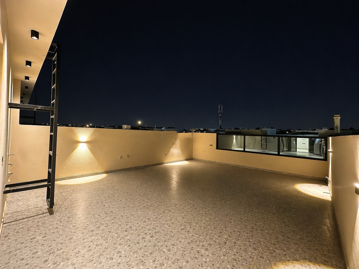 Property thumbnail 6