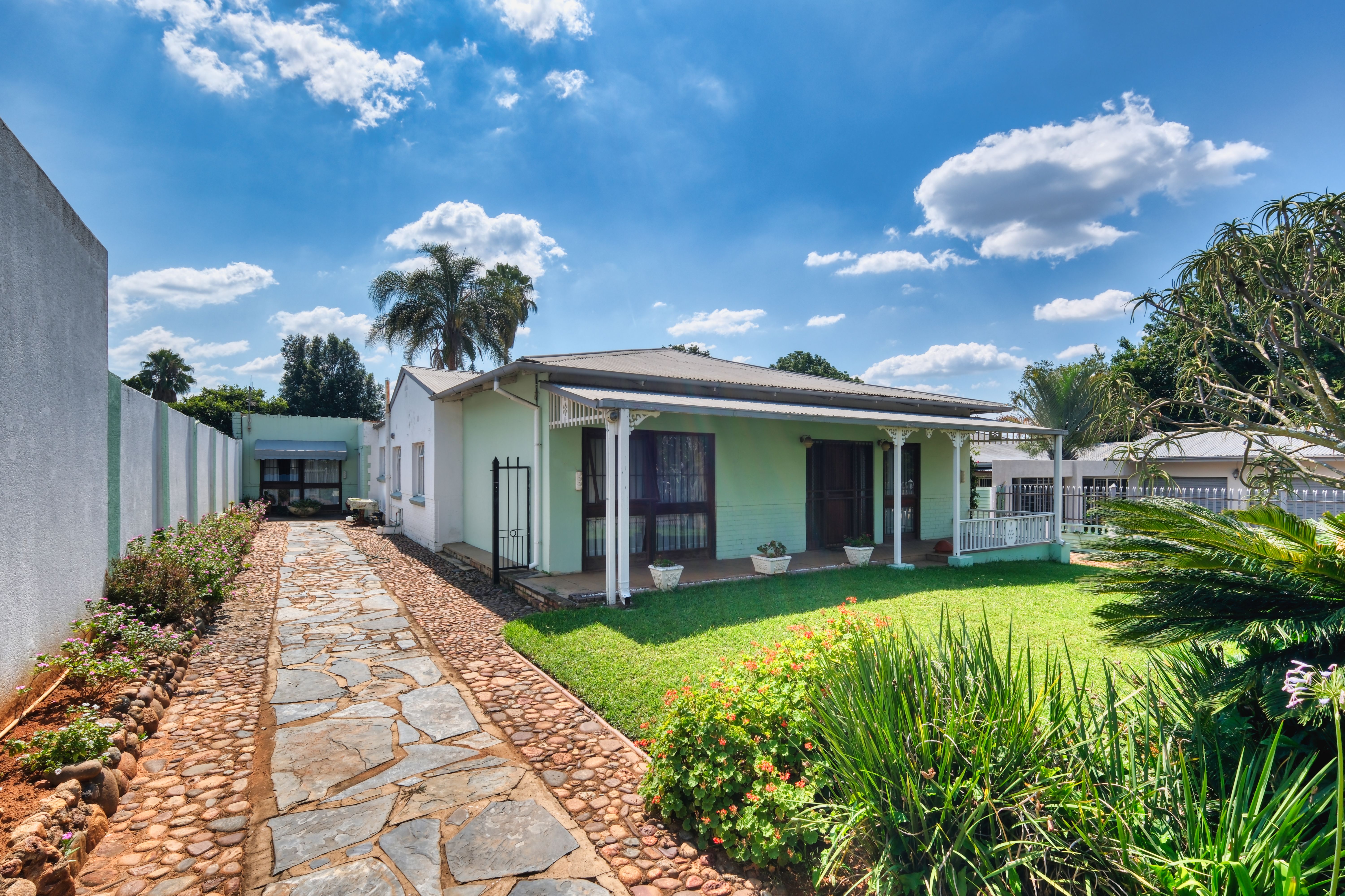 Property thumbnail 6